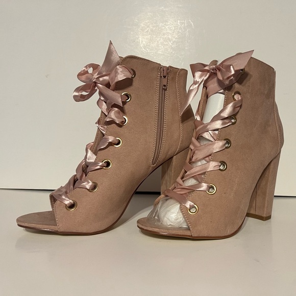 justfab PeepToe Gladiator blockHeel pink Boots Lace Up/zipper Heel Height: 4.25" - Picture 3 of 6